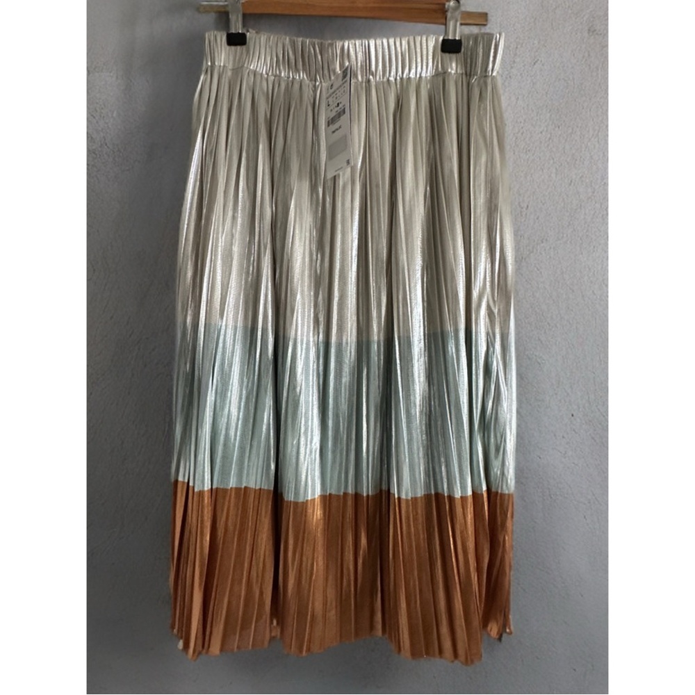 ZARA Elegant Metallic Pleated Skirt NWT